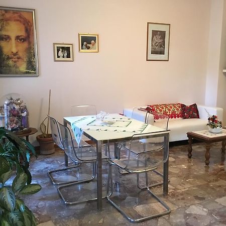ホテル Casa Nostra Signora Isola Farnese エクステリア 写真
