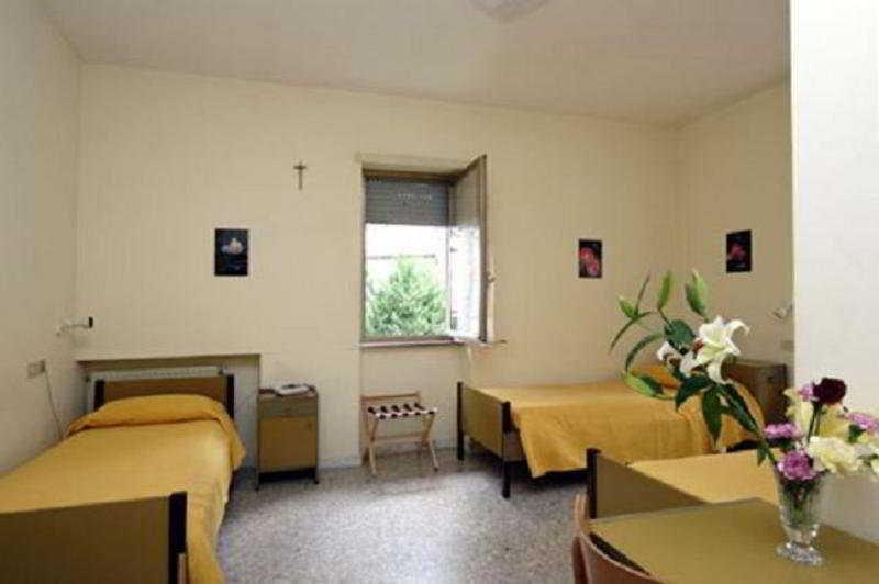 ホテル Casa Nostra Signora Isola Farnese エクステリア 写真